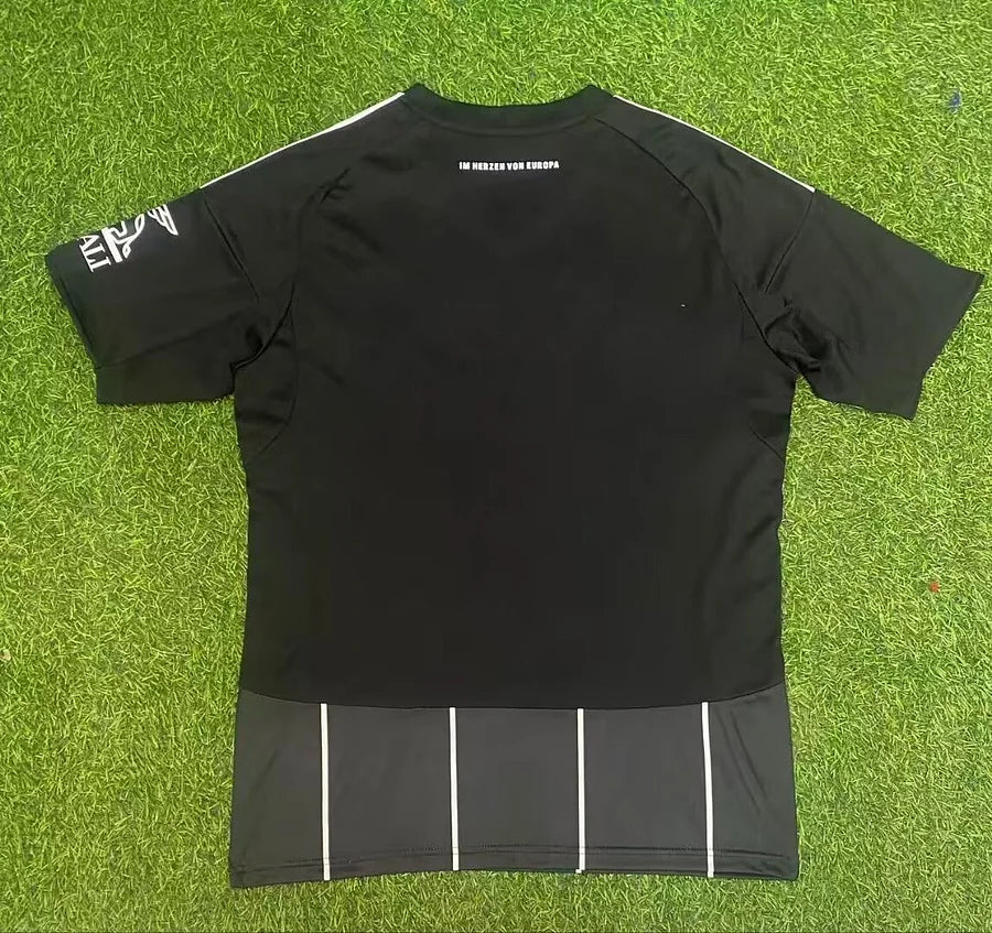 Frankfurt 2025/2026 Home