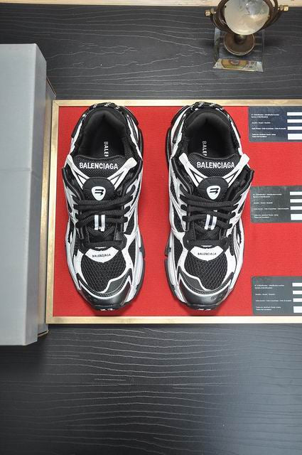 Balenciaga Runner