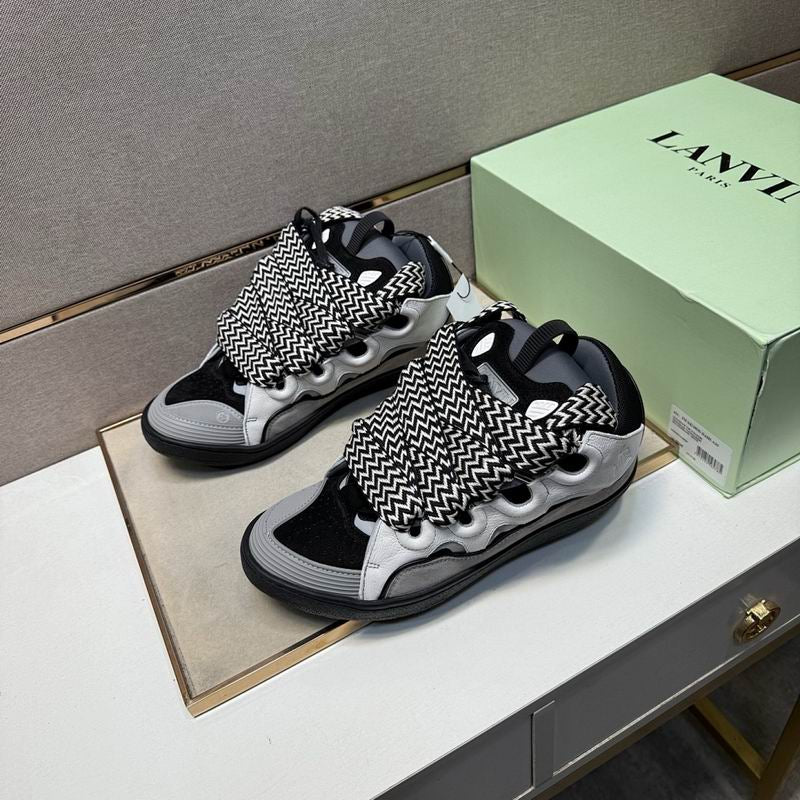 Lanvin Curb