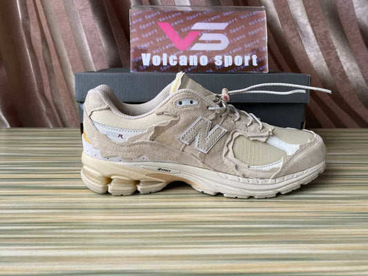 New Balance 2002R