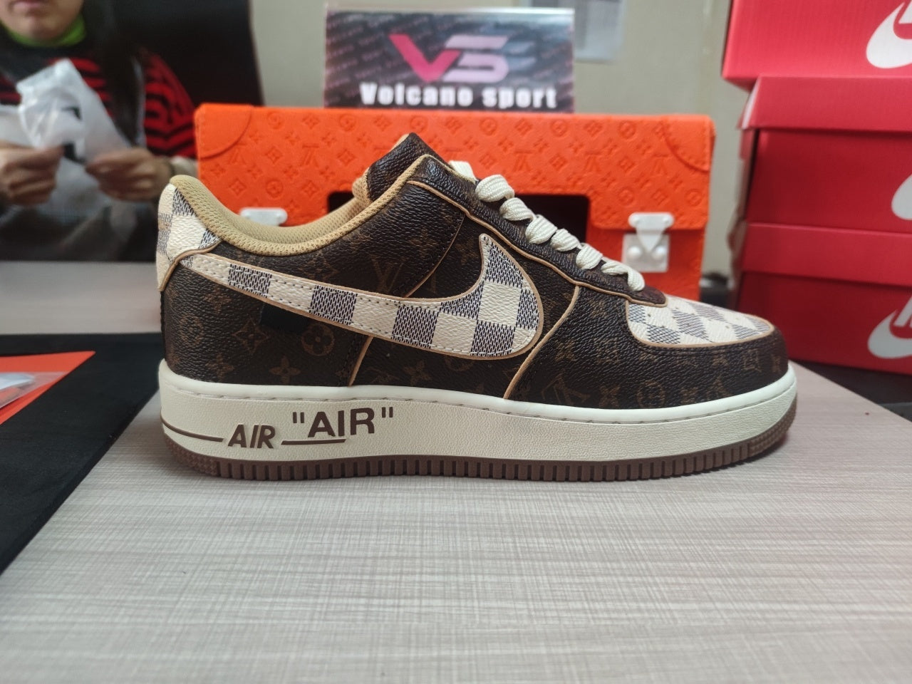 Af1 x Lv