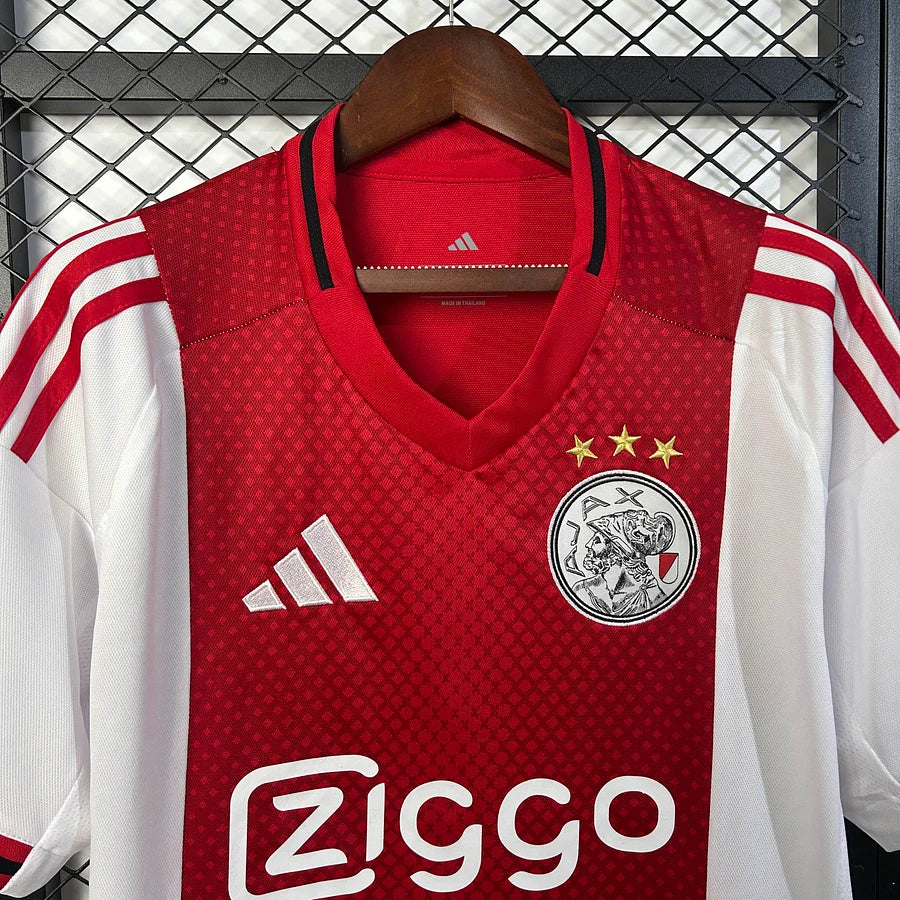 Ajax 2025/2026 Home